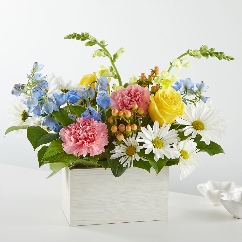 Sun Salutation Box Bouquet – Sign Of The Rose, Colorado Springs CO