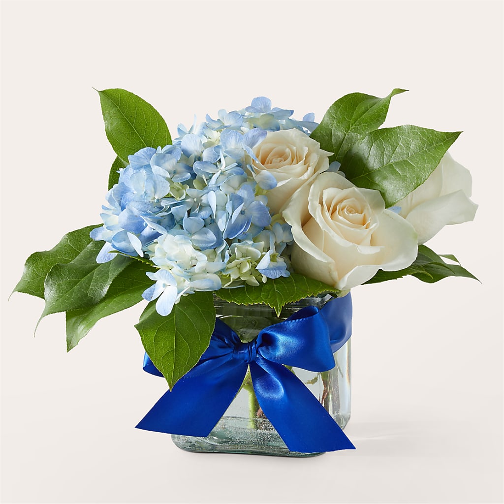 Sky Blue Delight Bouquet – Sign Of The Rose, Colorado Springs CO