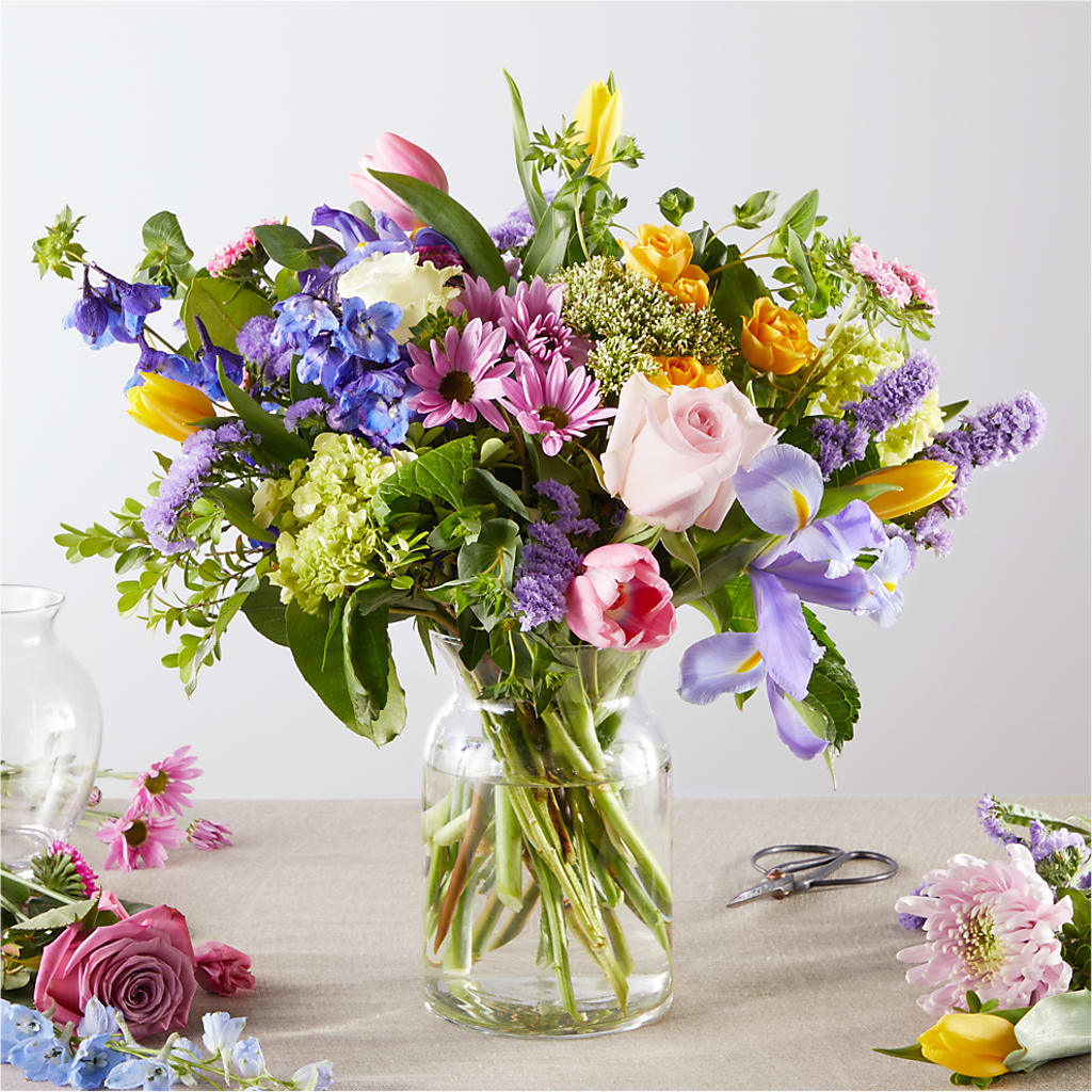 Pastel Tradition - A Florist Original – Sign Of The Rose, Colorado Springs CO