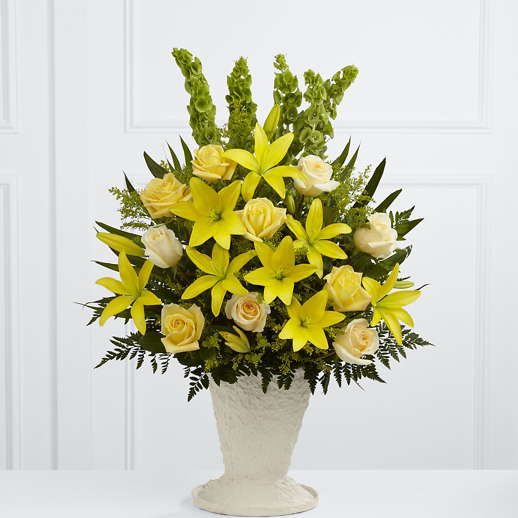 Golden Memories Arrangement – Sign Of The Rose, Colorado Springs CO