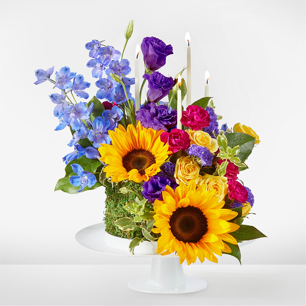 Star of the Day Floral Cake – Sign Of The Rose, Colorado Springs CO