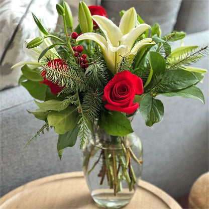 Sparkling Snowflakes Bouquet –  Sign Of The Rose, Colorado Springs CO