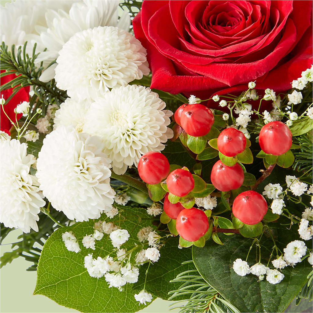 Chance of Flurries Bouquet –  Sign Of The Rose, Colorado Springs CO